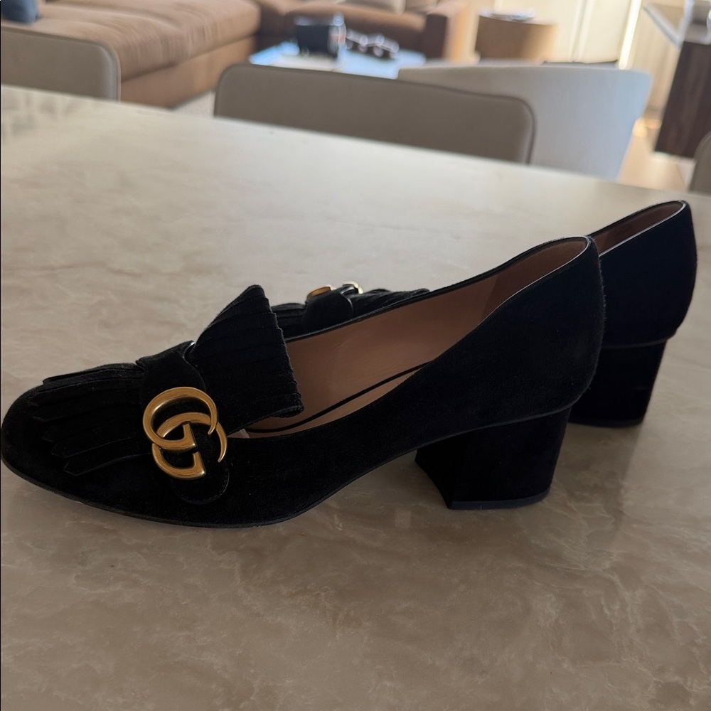 Gucci Black Suede Fringe Loafers with Gold GG Hardware - Picture 2 of 4